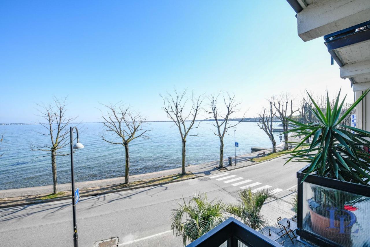 Desenzanoloft Official Partner Marriott Homes & Villas - Charming On The Lake Front Lake Desenzano del Garda Eksteriør billede